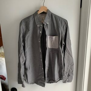 Gap Mens casual button up modern Oxford. Size M excellent condition